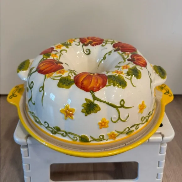 Temptations Tara Thanksgiving Fall Old World Pumpkin Patch Bundt Cake Pan Lid - Picture 2 of 10